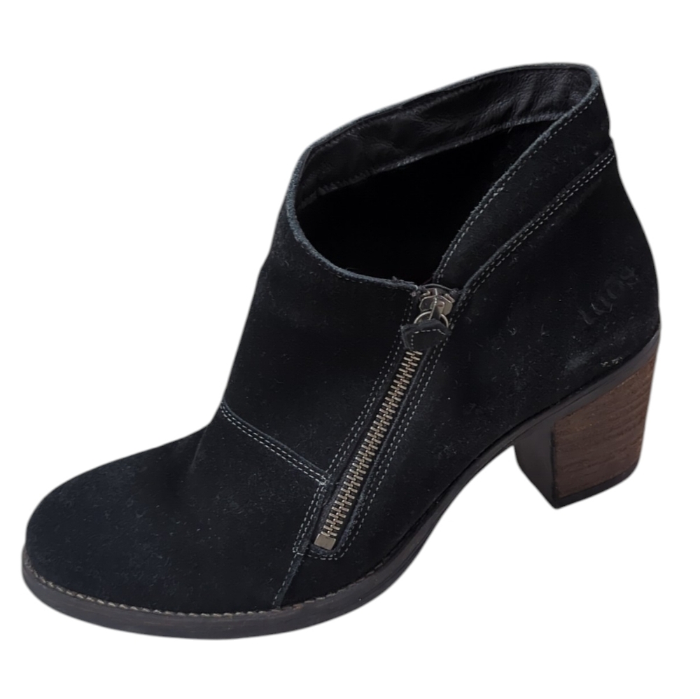 Taos, Billie , Black Suede Ankle Booties. Size 40 (9-9.5)